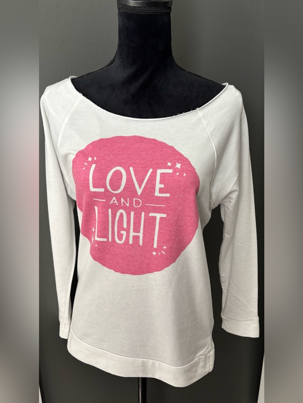 Love and Light Women's White Graphic 3/4 Sleeve Top-Lightweight Raw Cut Neckline